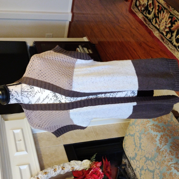 Liz Claiborne Sweater Medium - Picture 9 of 9